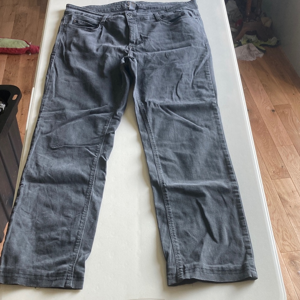 MAC Cosmetics Women's Straight Leg Jeans - Slate Gray
